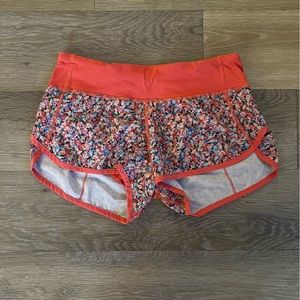 lululemon Speed Shorts • Size 4 • EUC